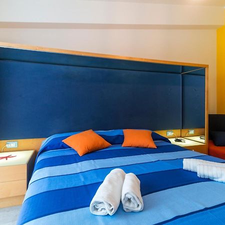 קאלה גונונה La Favorita Hotel מראה חיצוני תמונה
