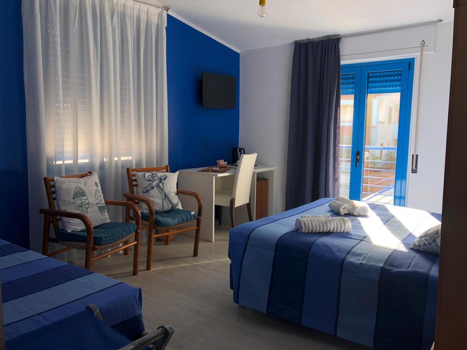 קאלה גונונה La Favorita Hotel מראה חיצוני תמונה