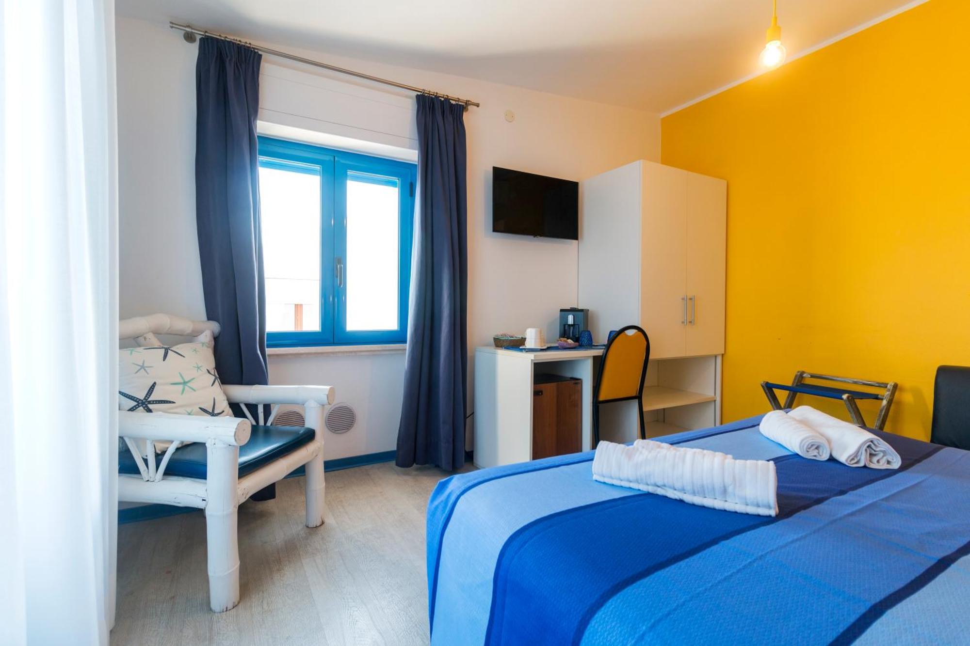 קאלה גונונה La Favorita Hotel מראה חיצוני תמונה