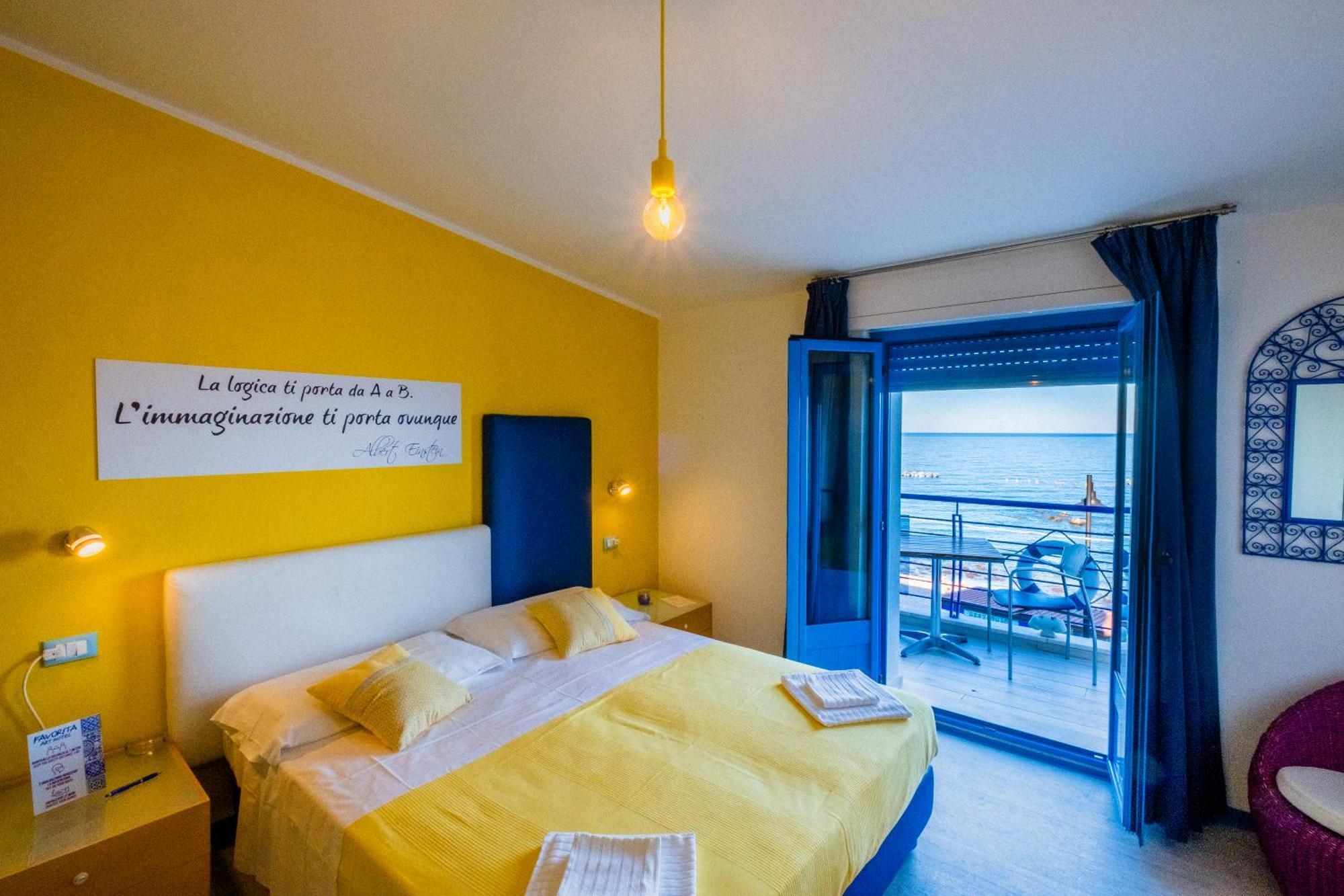 קאלה גונונה La Favorita Hotel מראה חיצוני תמונה