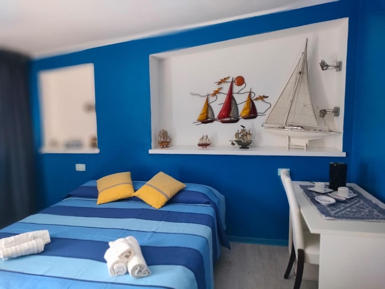 קאלה גונונה La Favorita Hotel מראה חיצוני תמונה